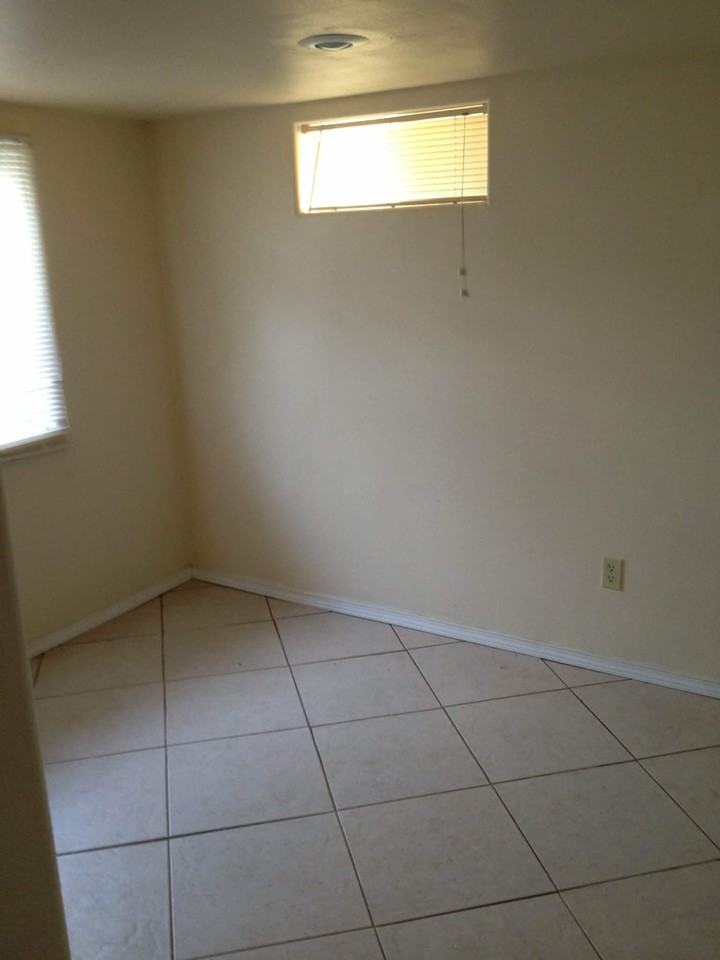 315 12th Ave - Photo 7 of 8