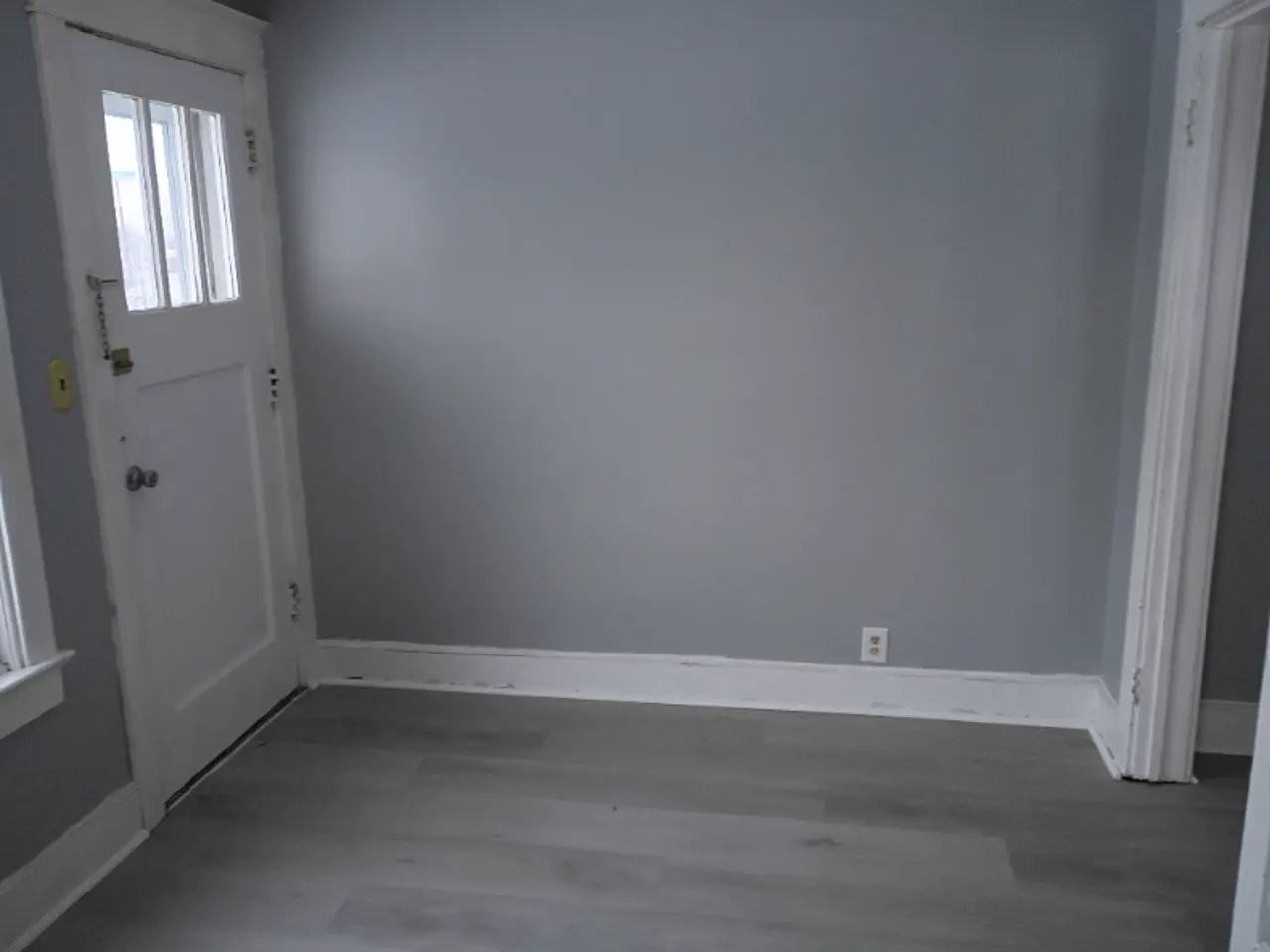 378 Prospect St #1R - Photo 3 of 5