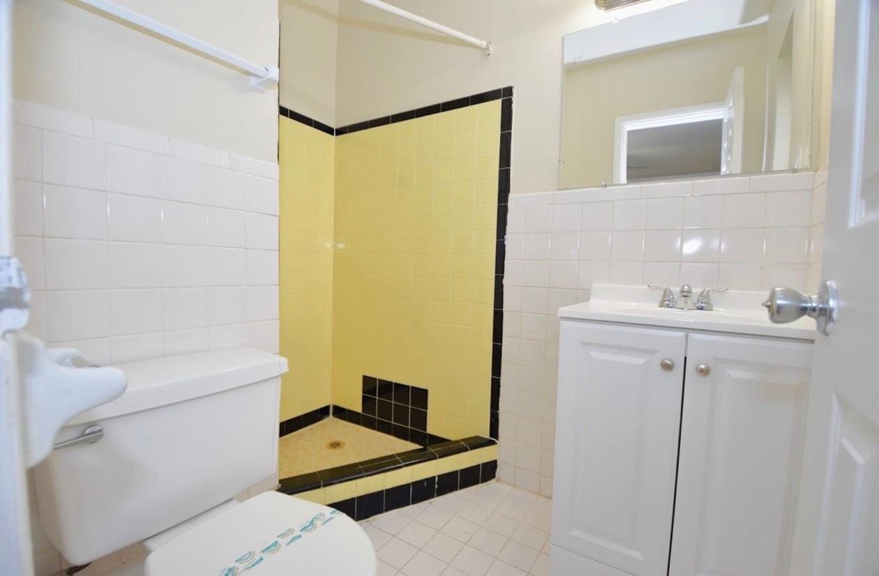 345 Nw 190th St - Photo 2 of 15