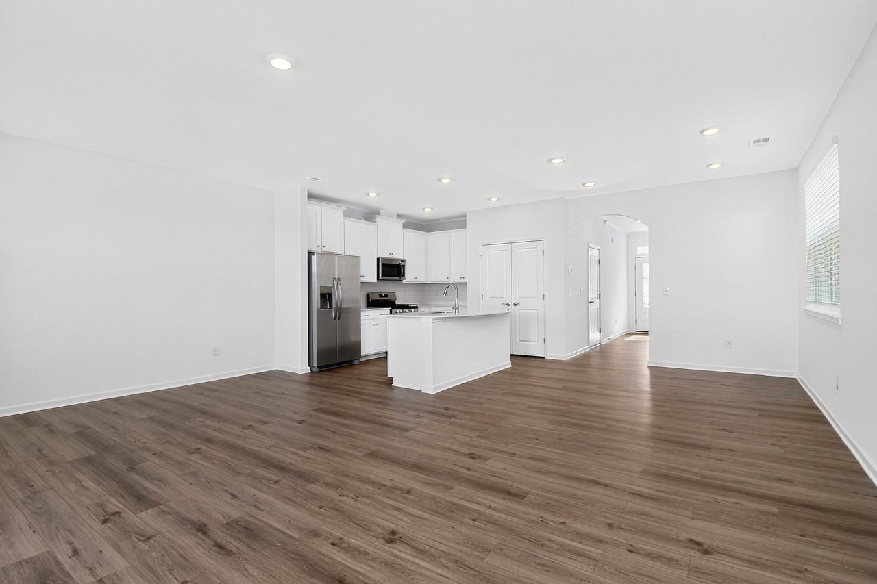 1240 Nighthawk Way - Photo 5 of 19