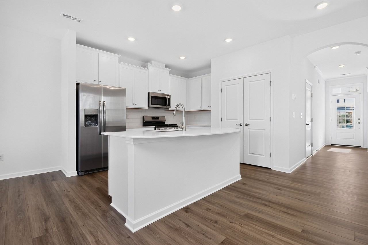 1240 Nighthawk Way - Photo 6 of 19