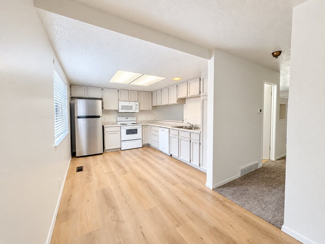 7265 Sw #13 - Photo 2 of 19