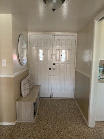 1105 N Williams St - Photo 4 of 11