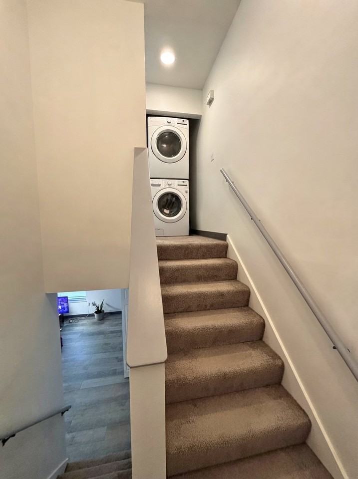 336 Adams St #4 - Photo 3 of 19
