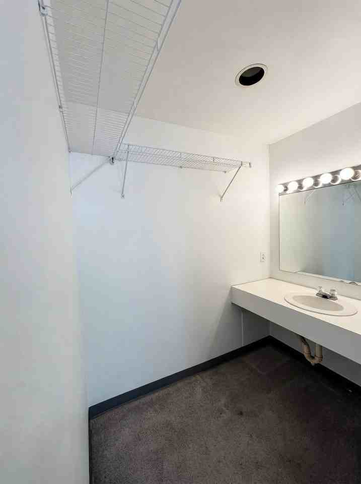 336 Adams St #4 - Photo 6 of 19