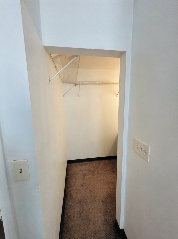 336 Adams St #4 - Photo 7 of 19