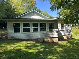 3004 Mayfield Dr - Photo 1 of 1