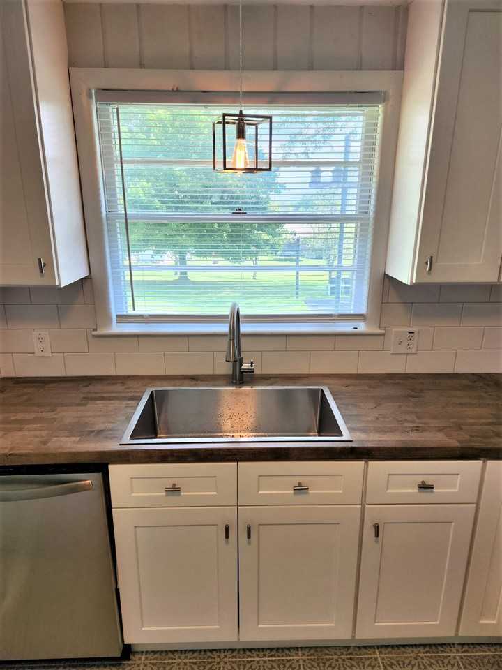 614 Ronnie Rd - Photo 7 of 24