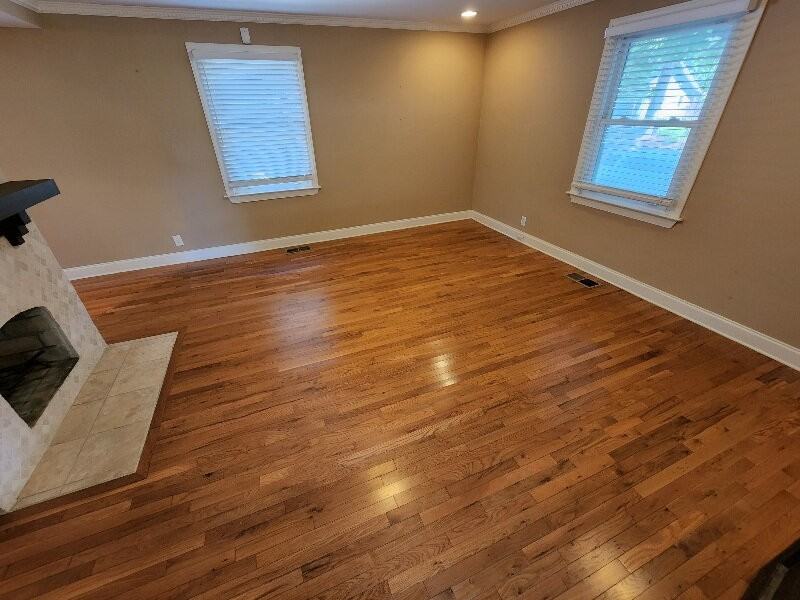 1812 Eastside Ave - Photo 3 of 22