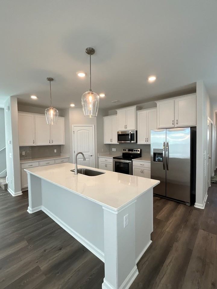 211 Flagler Dr - Photo 6 of 30