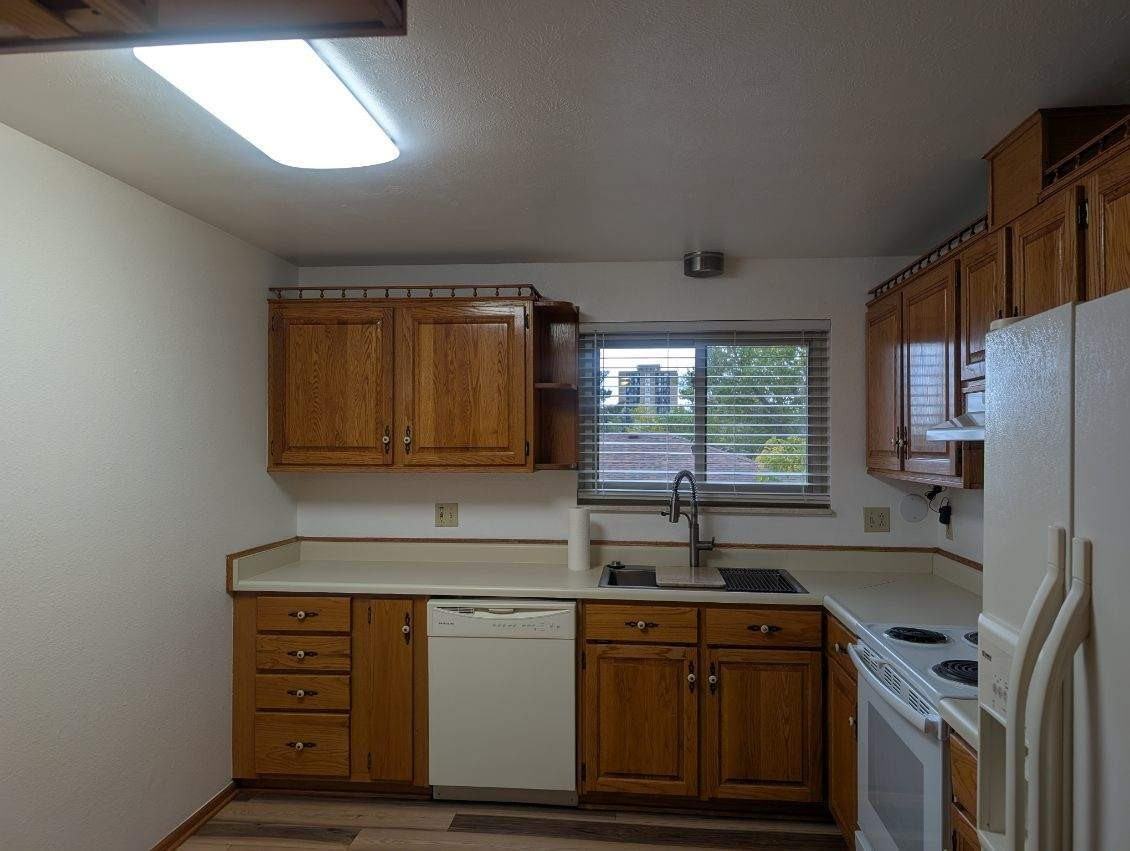 12538 W 6th Pl - Photo 4 of 28
