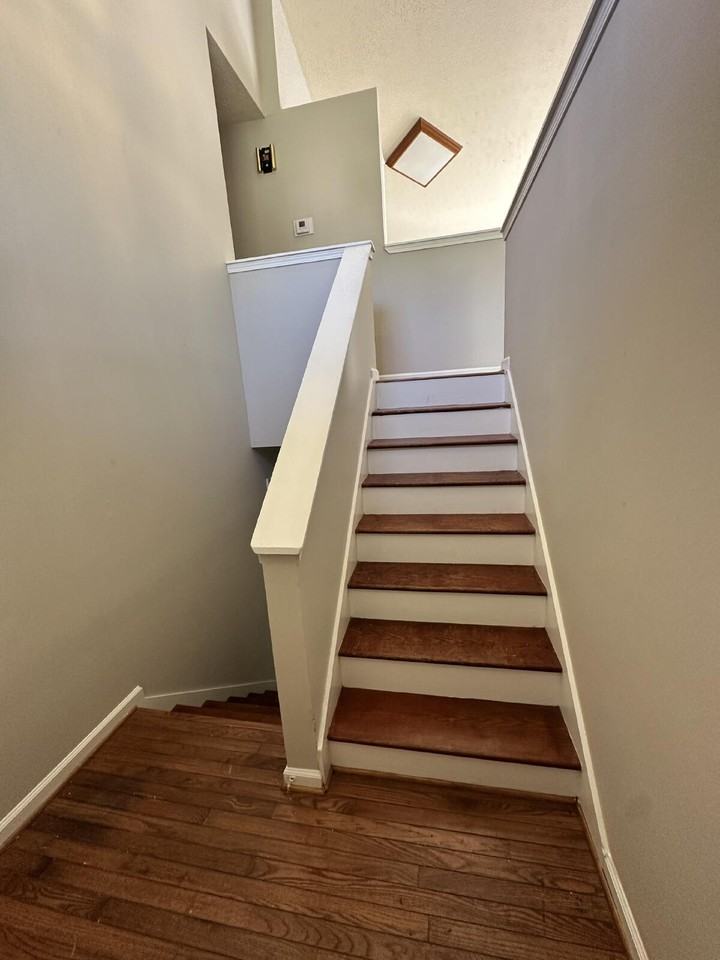 5694 Cottage Ln - Photo 3 of 15