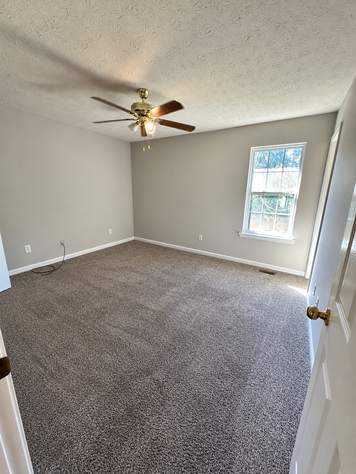 5694 Cottage Ln - Photo 7 of 15