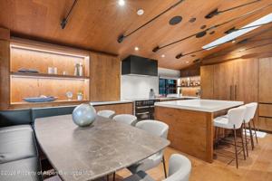 featured image of 312 W Hyman Ave