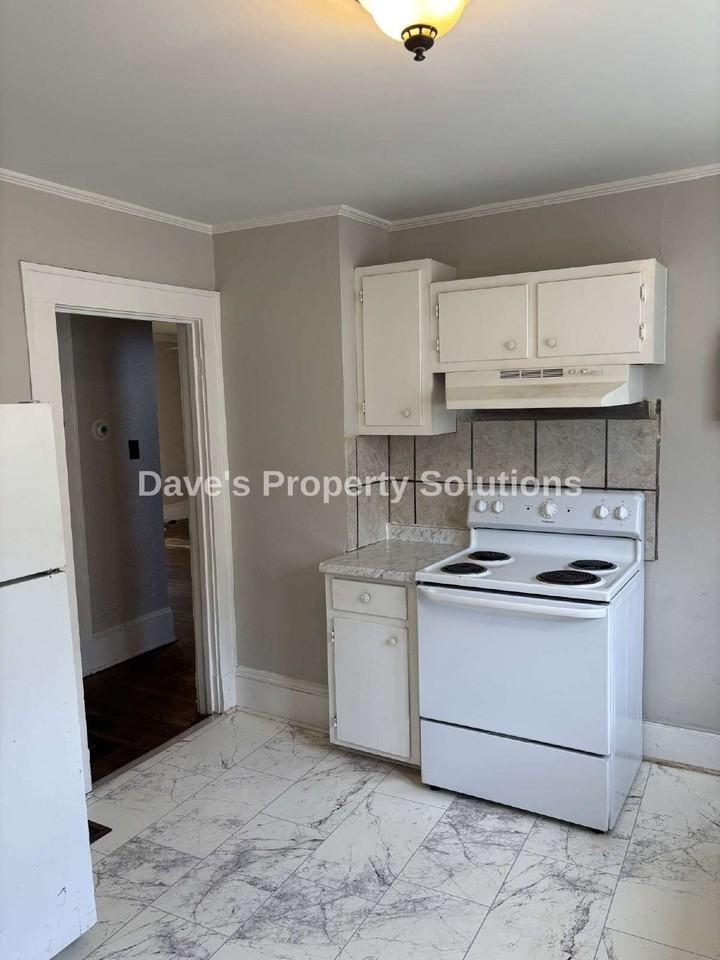 2808 N Patterson Ave - Photo 7 of 19