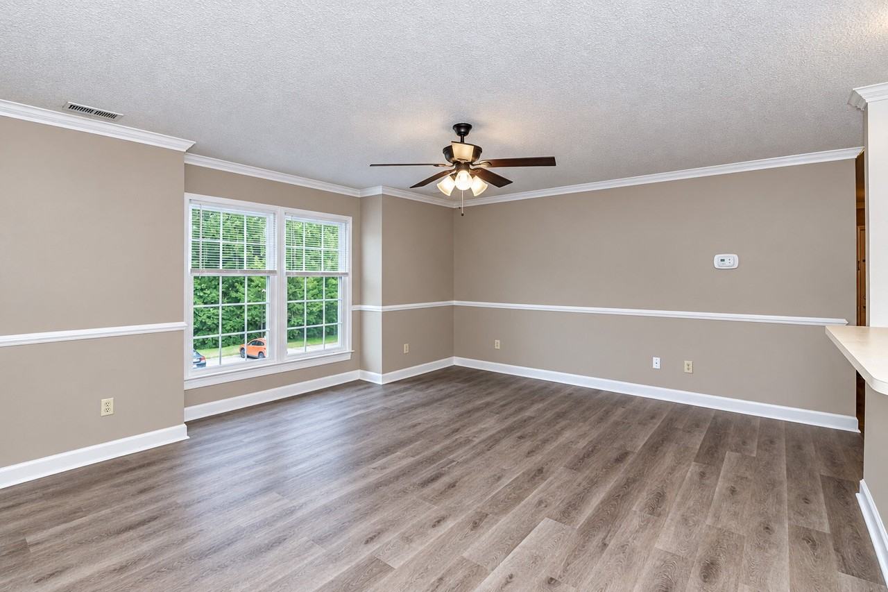 3800 Wayne Memorial Dr - Photo 6 of 37