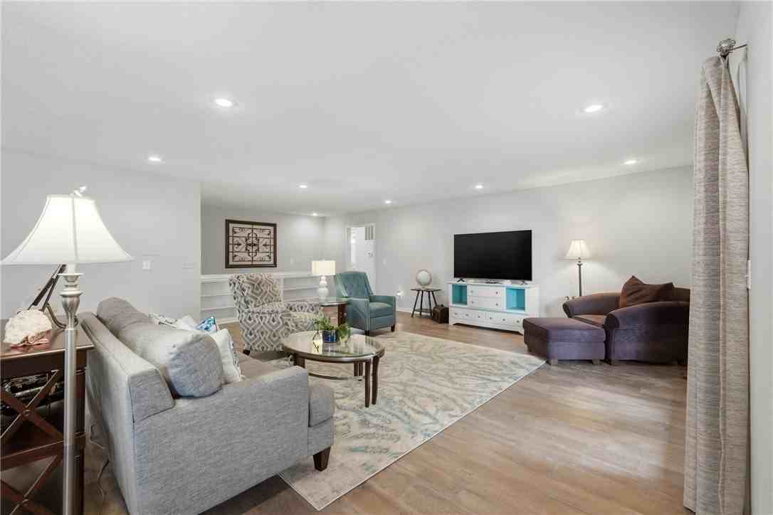 25 Dalton Dr - Photo 2 of 32
