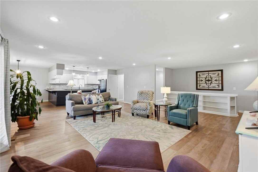 25 Dalton Dr - Photo 4 of 32
