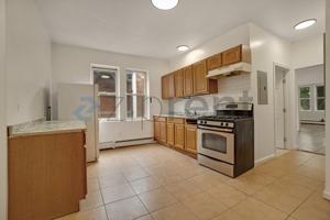 featured image of 204 Magnolia St #3R