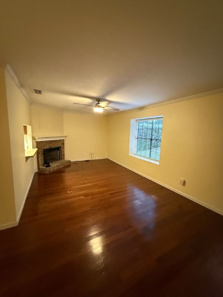 2017 Gardenbrook Ln - Photo 7 of 21