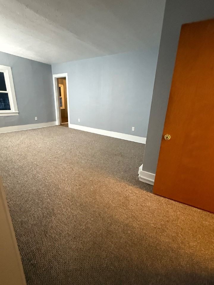 3462 Retsof Rd #B - Photo 4 of 7