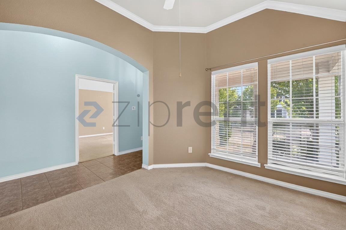 1201 Hayden Ln - Photo 7 of 33
