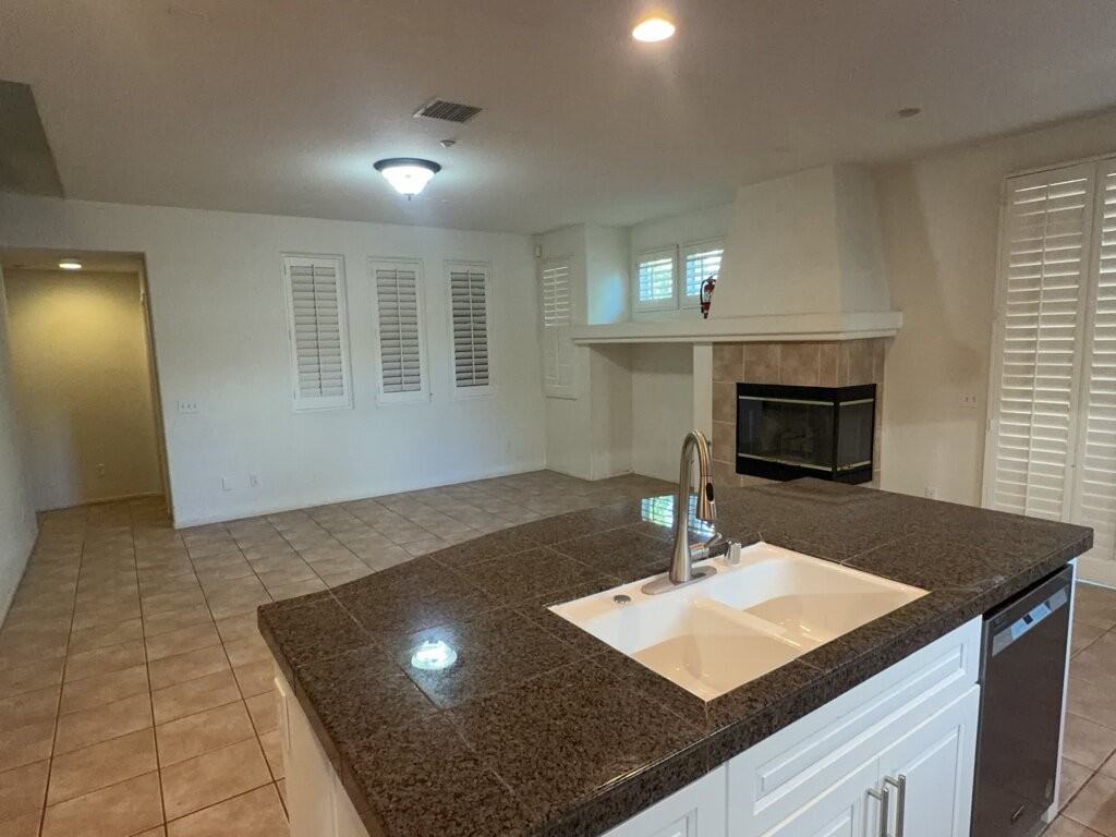 11289 Creekdale Way - Photo 3 of 18