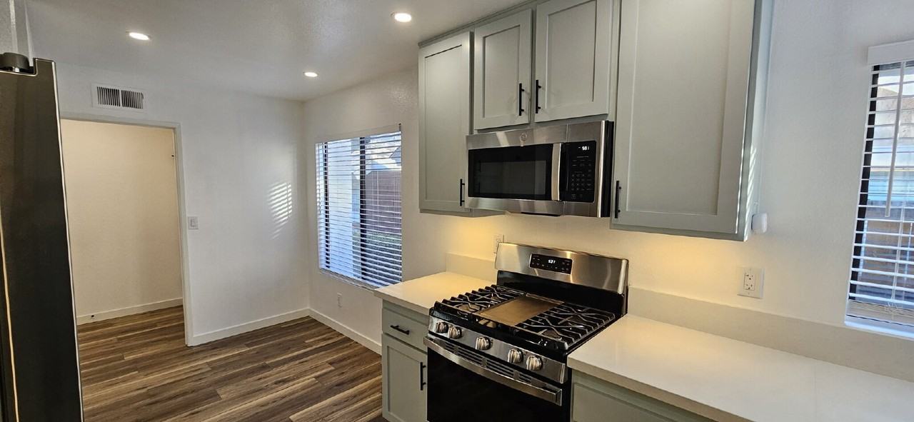 8409 Summerdale Rd #B - Photo 3 of 27