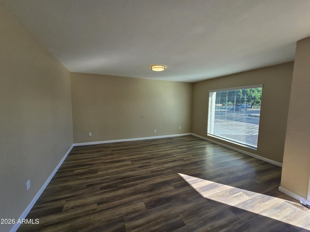 400 S Paladin Cir - Photo 3 of 22