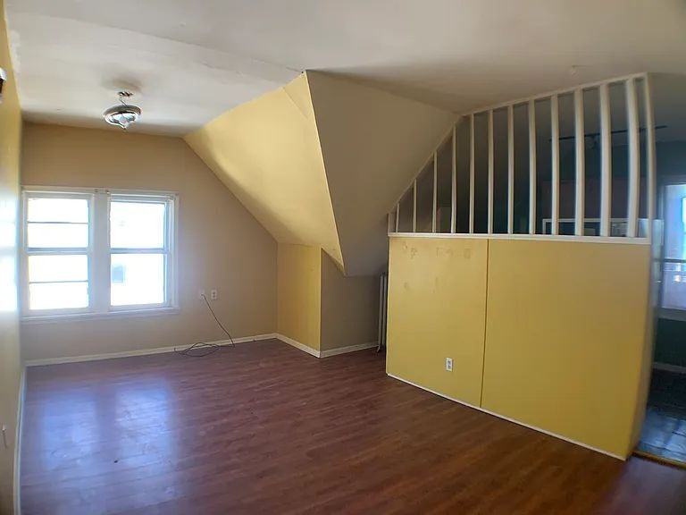 3109 Elliot Ave #3 - Photo 4 of 12