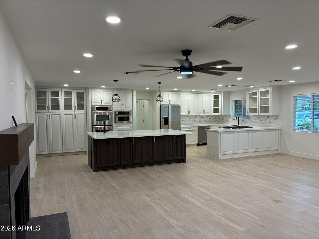 7801 N 16th Ln - Photo 5 of 50