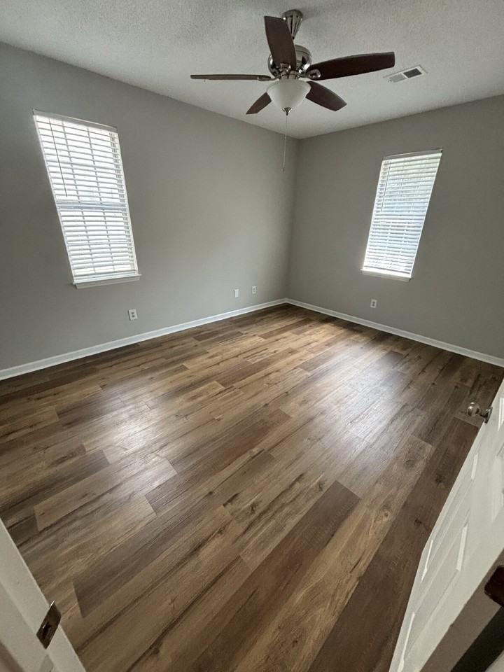 731 Bragg Dr Apt E - Photo 7 of 20