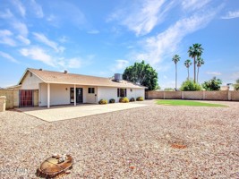 featured image of 4915 W Shangri La Rd