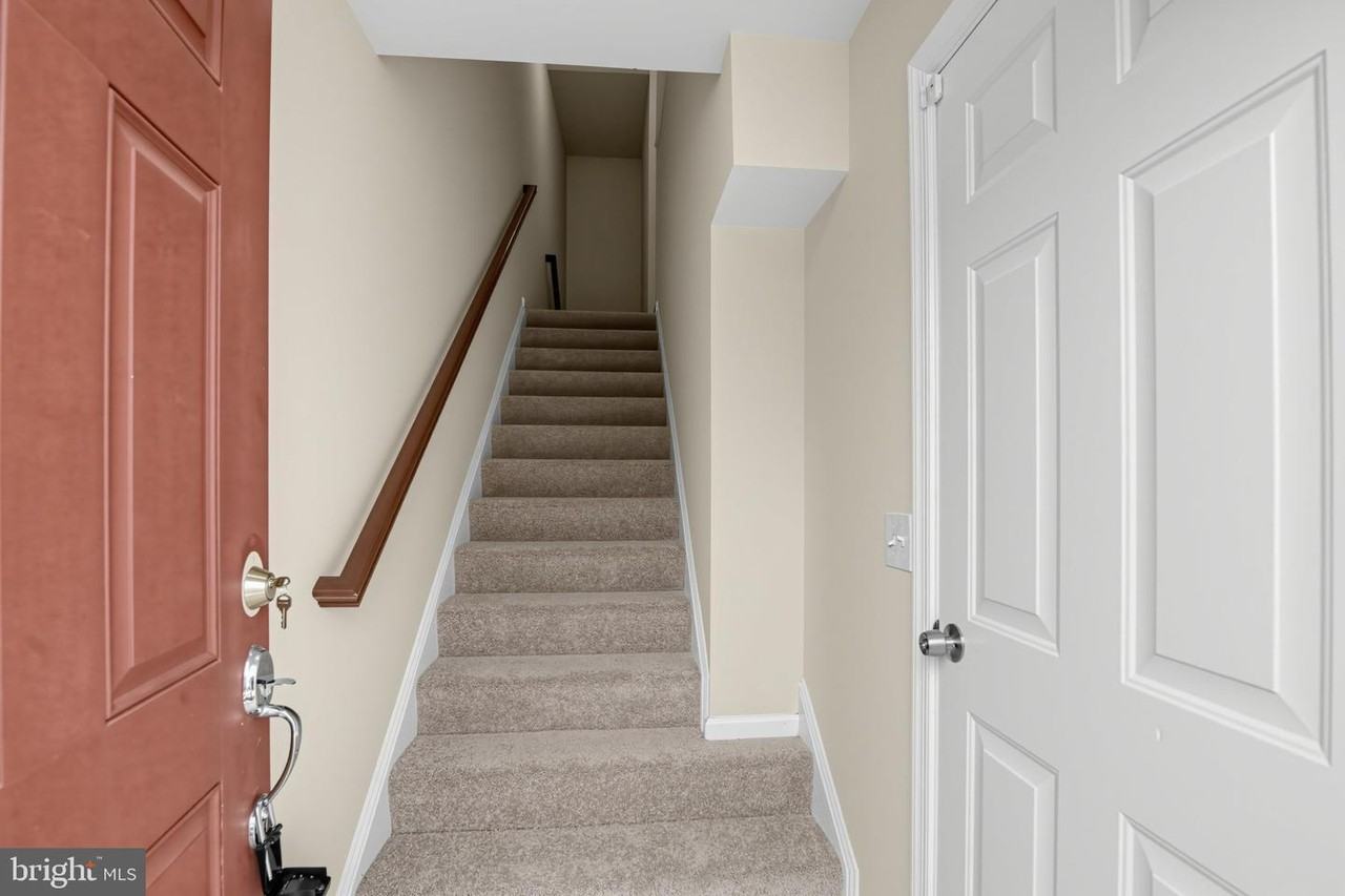 3947 Madden Way - Photo 3 of 30