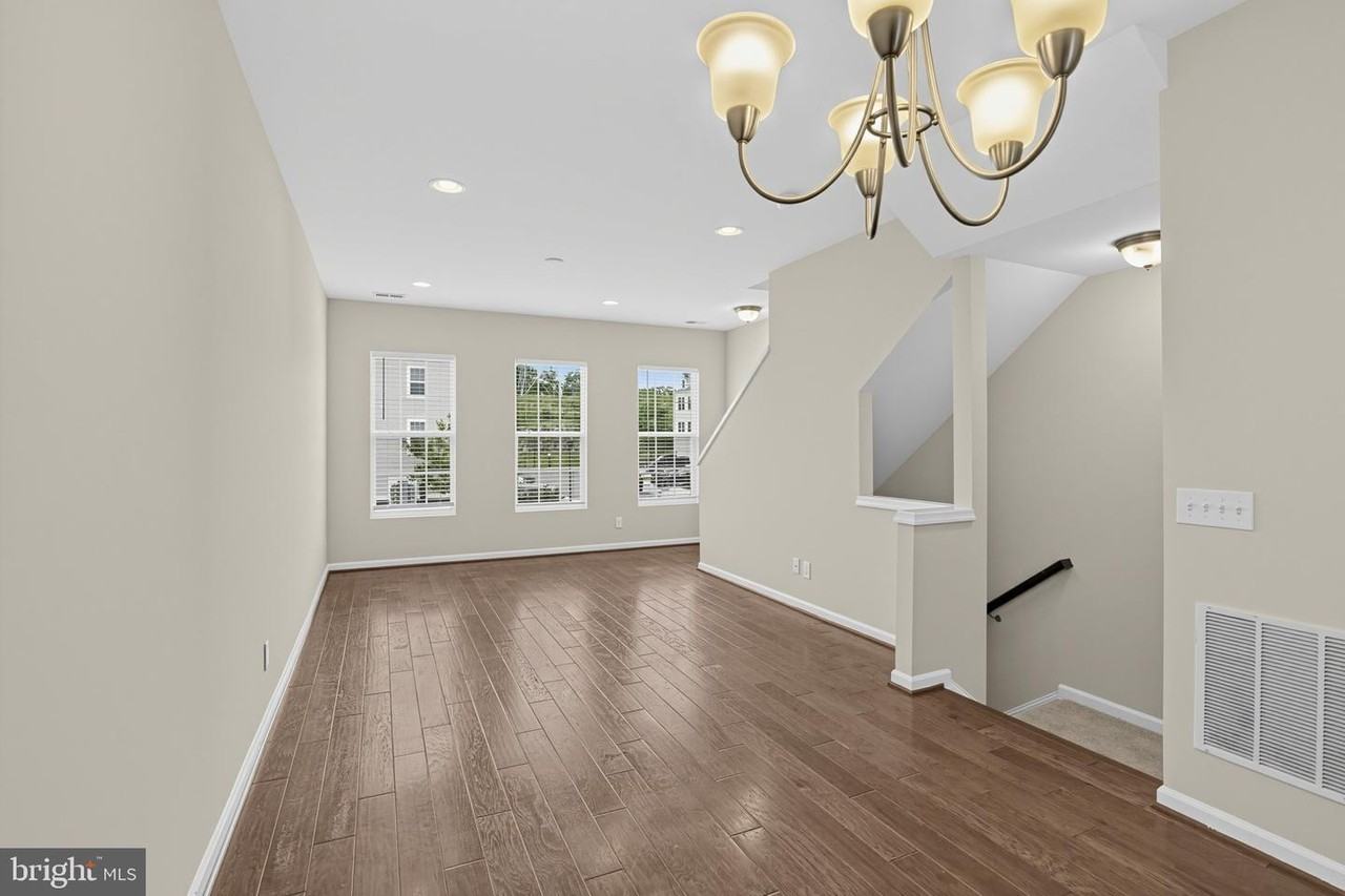 3947 Madden Way - Photo 4 of 30