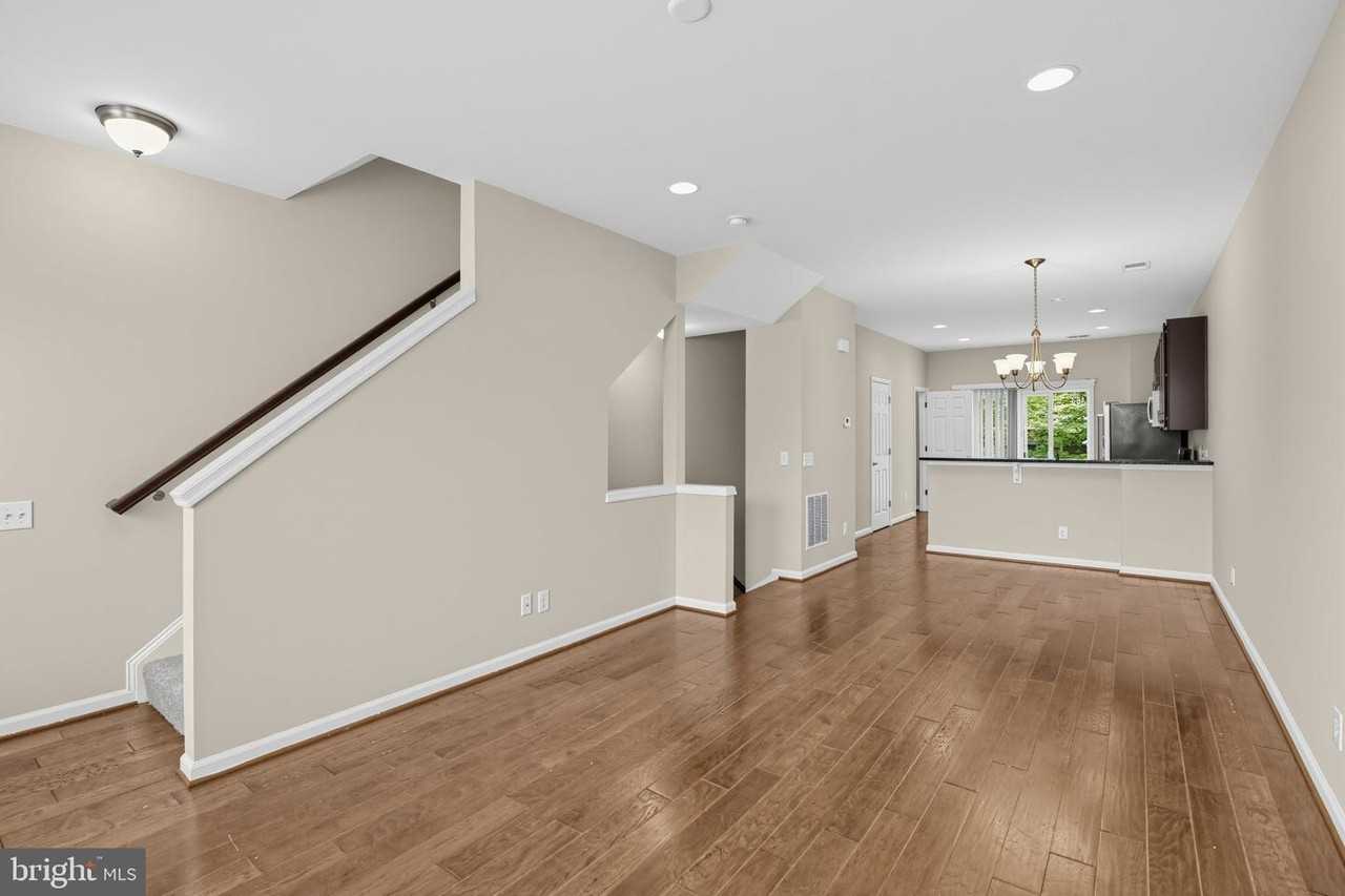 3947 Madden Way - Photo 5 of 30