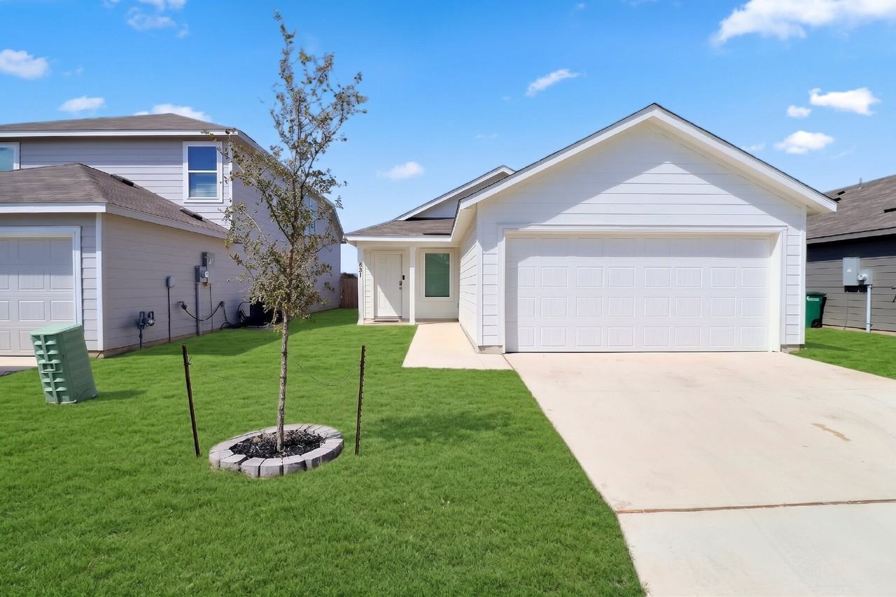 551 River Run Way - Photo 3 of 17