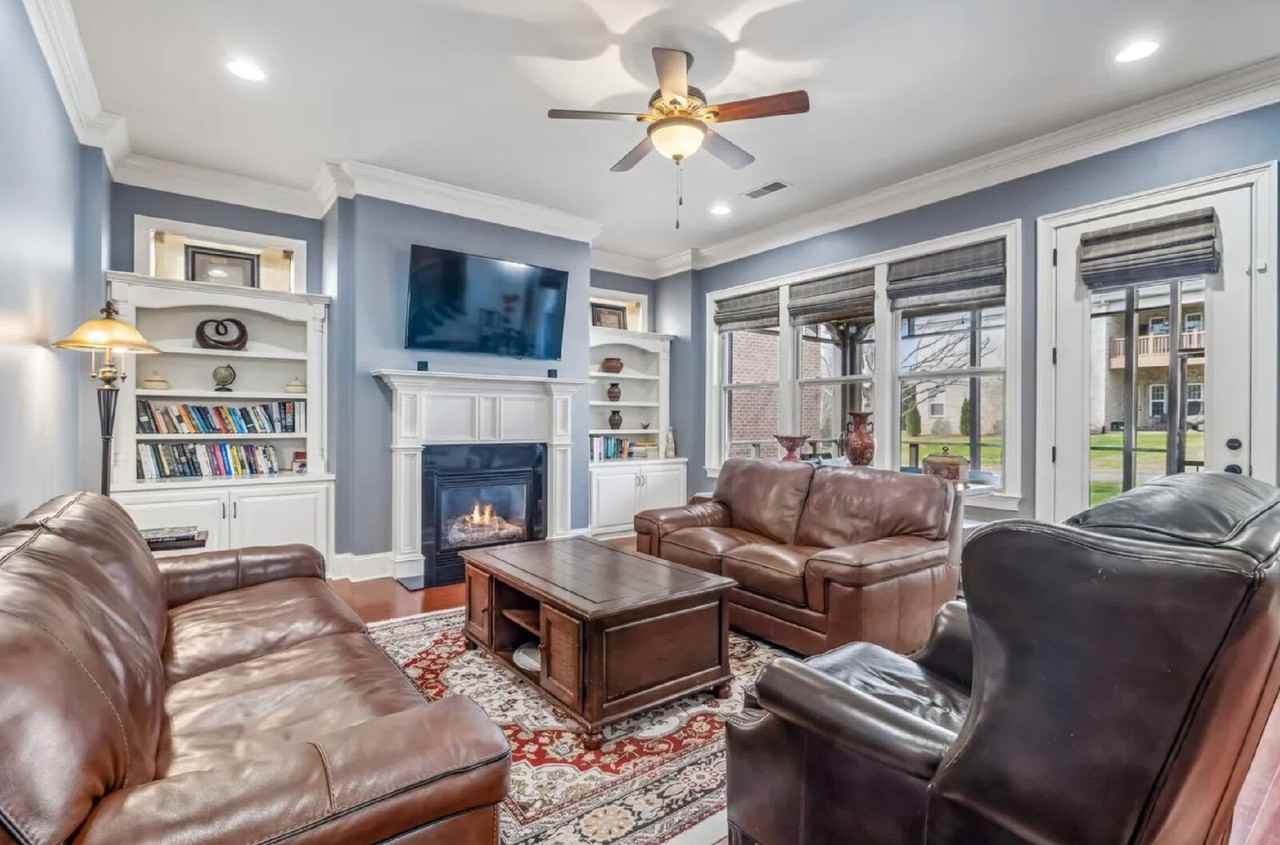 1638 Kelvington Blvd - Photo 6 of 49