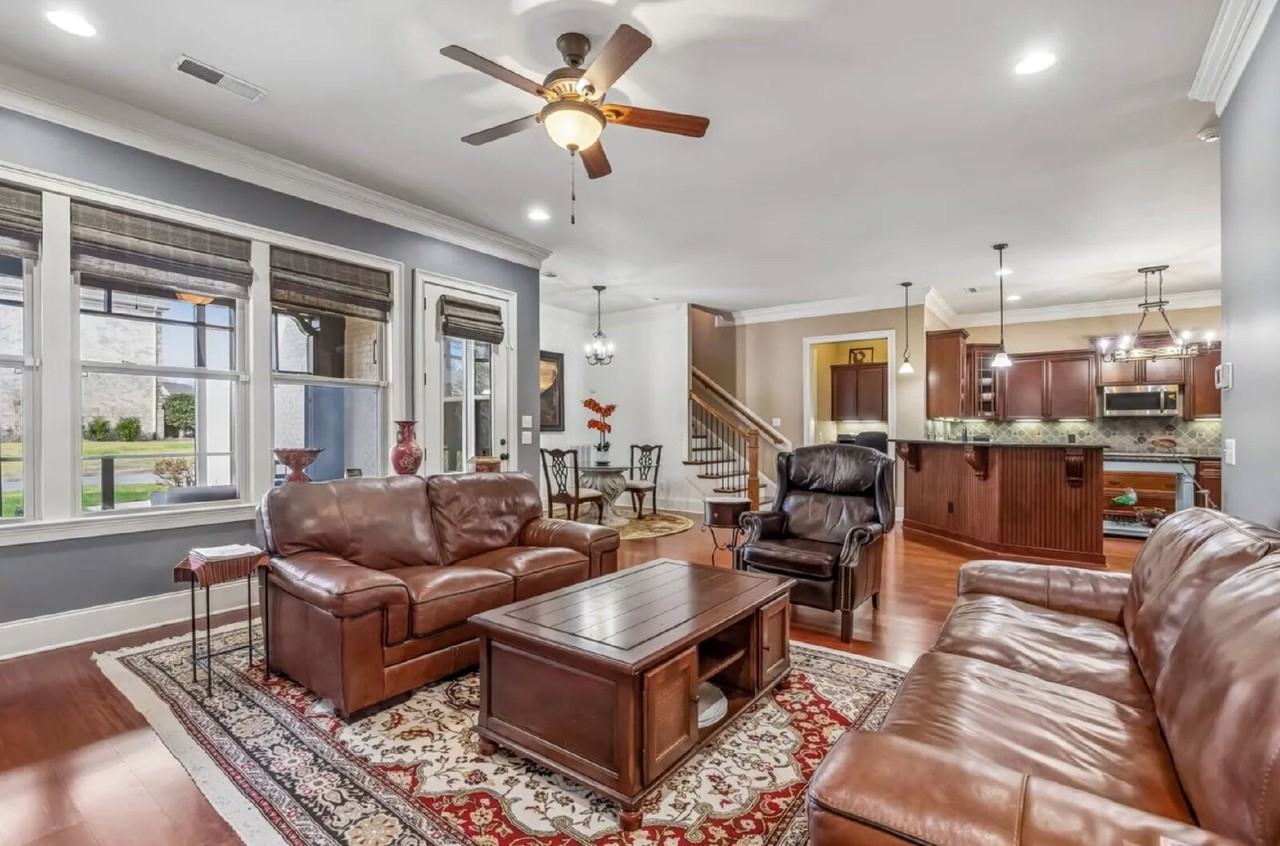 1638 Kelvington Blvd - Photo 7 of 49