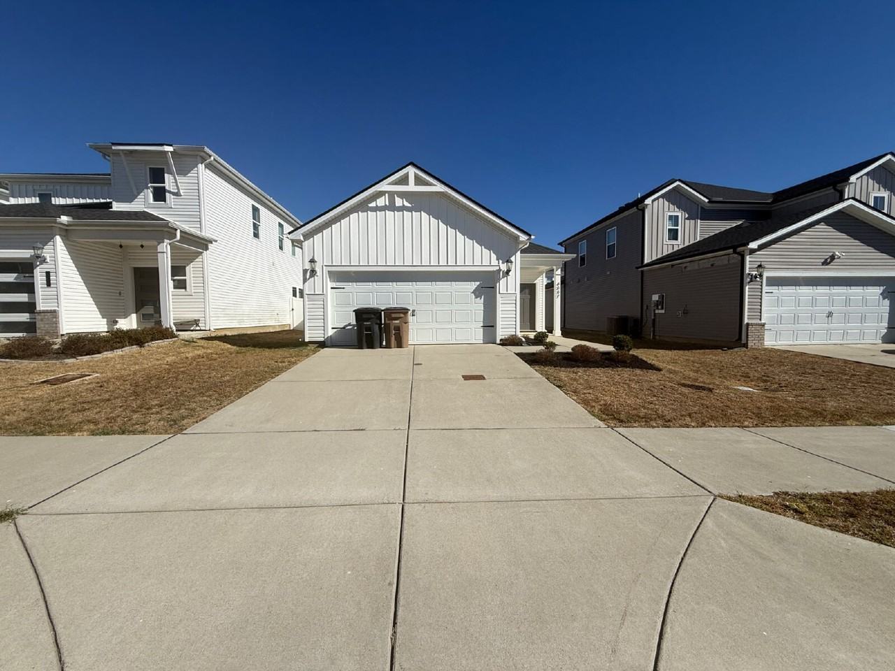4337 Skyridge Dr - Photo 2 of 35