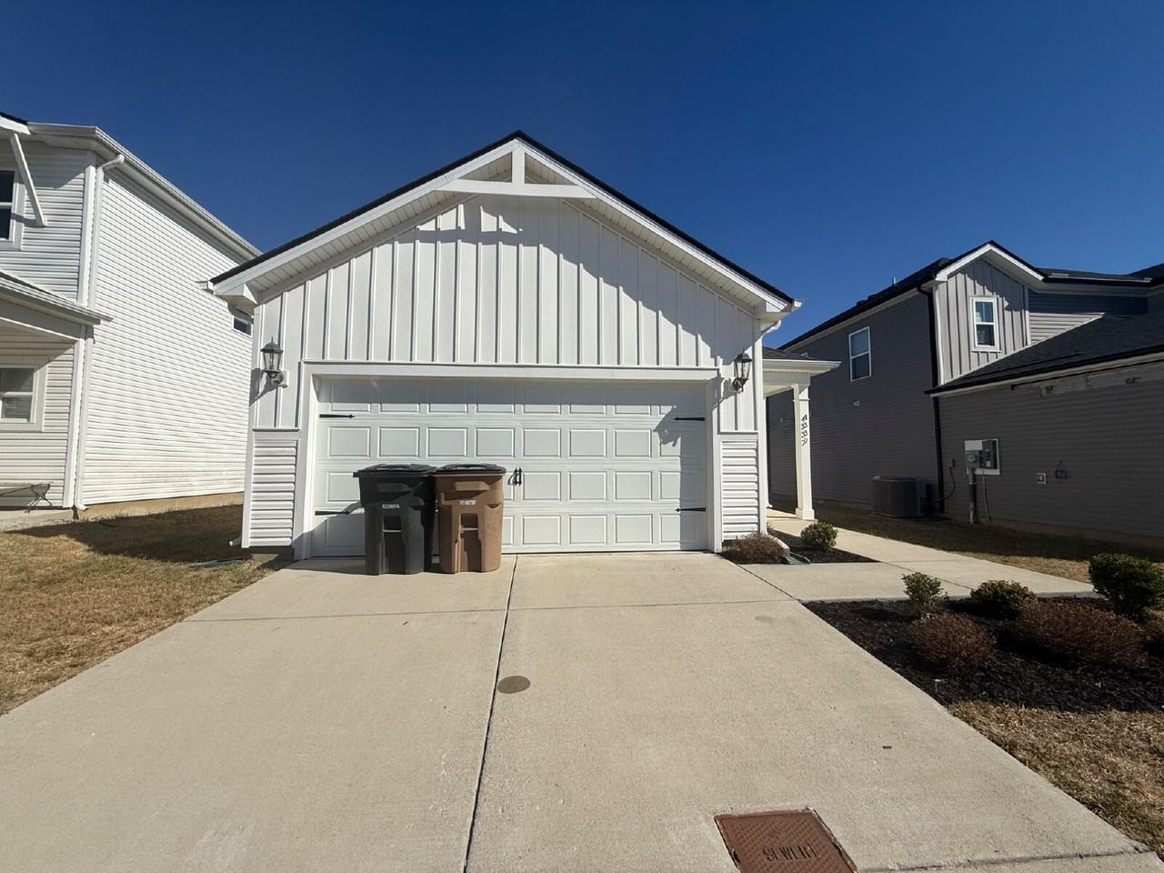 4337 Skyridge Dr - Photo 3 of 35