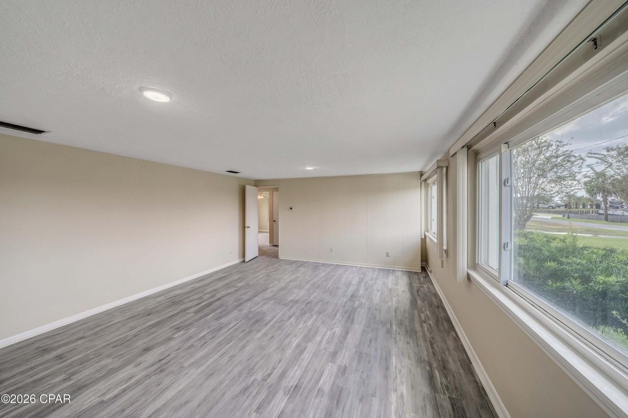4736 Sunset Dr - Photo 6 of 45