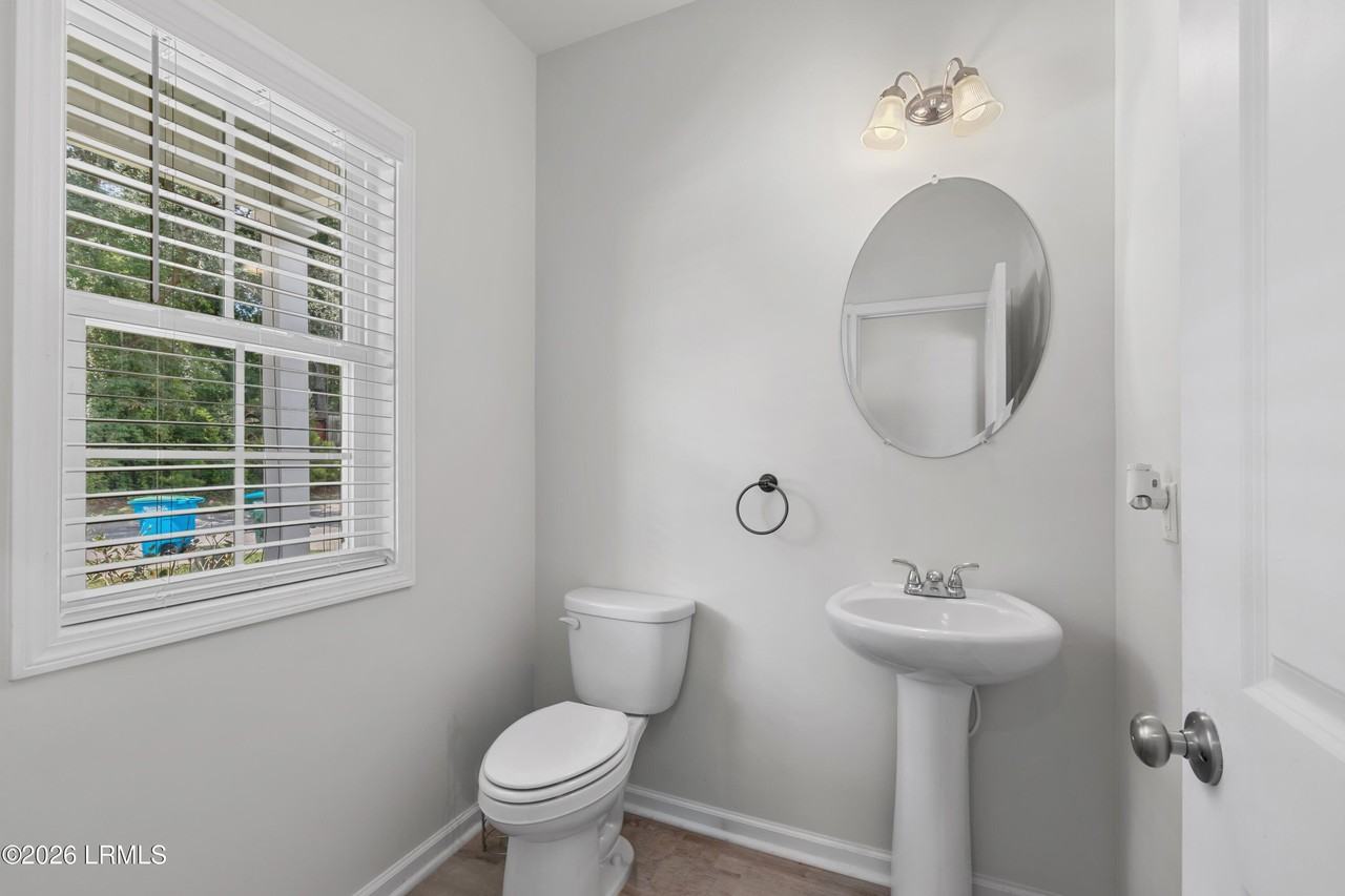 85 Great Bend Dr - Photo 4 of 32