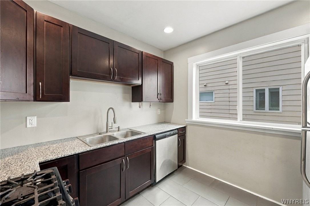 82 Dakota St #1 - Photo 4 of 15