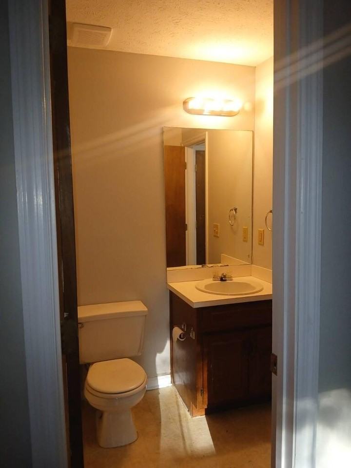 909 Washington Ave #2 - Photo 5 of 14