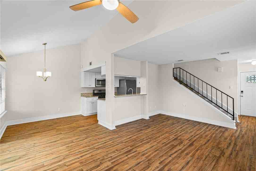 1015 N Allen St #A - Photo 4 of 17