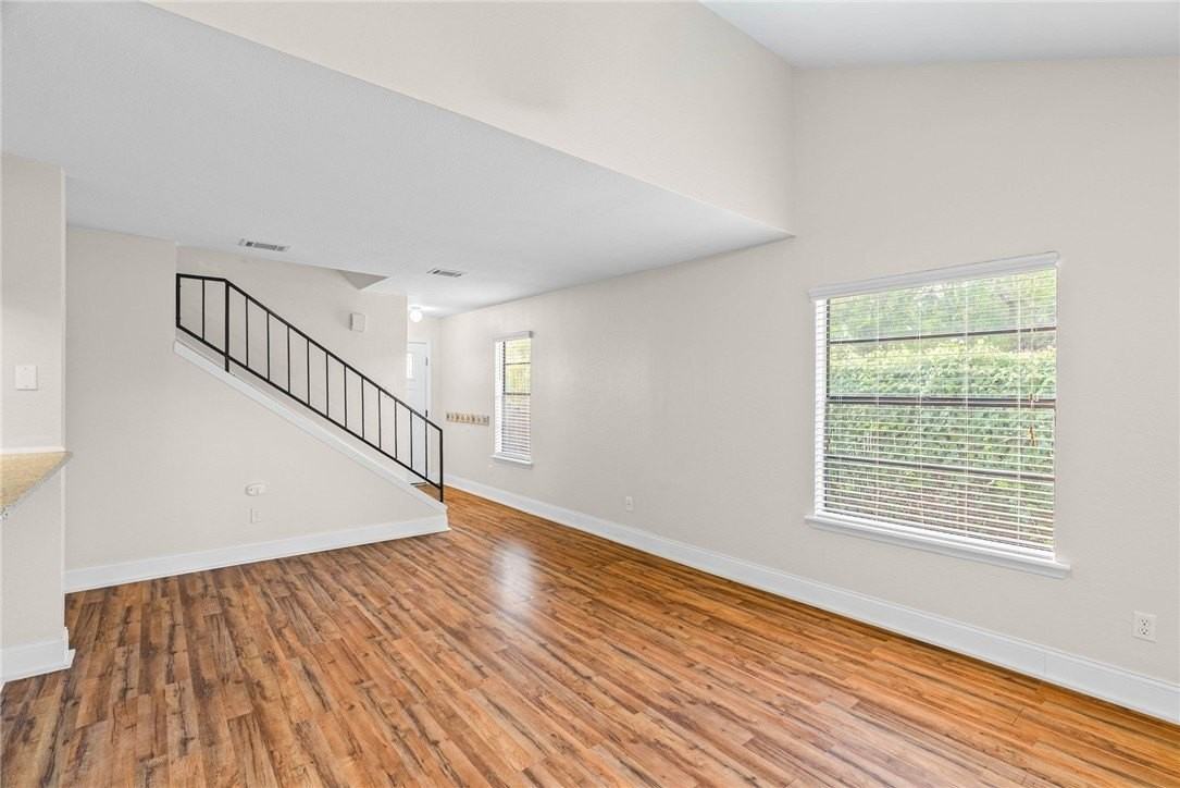 1015 N Allen St #A - Photo 5 of 17