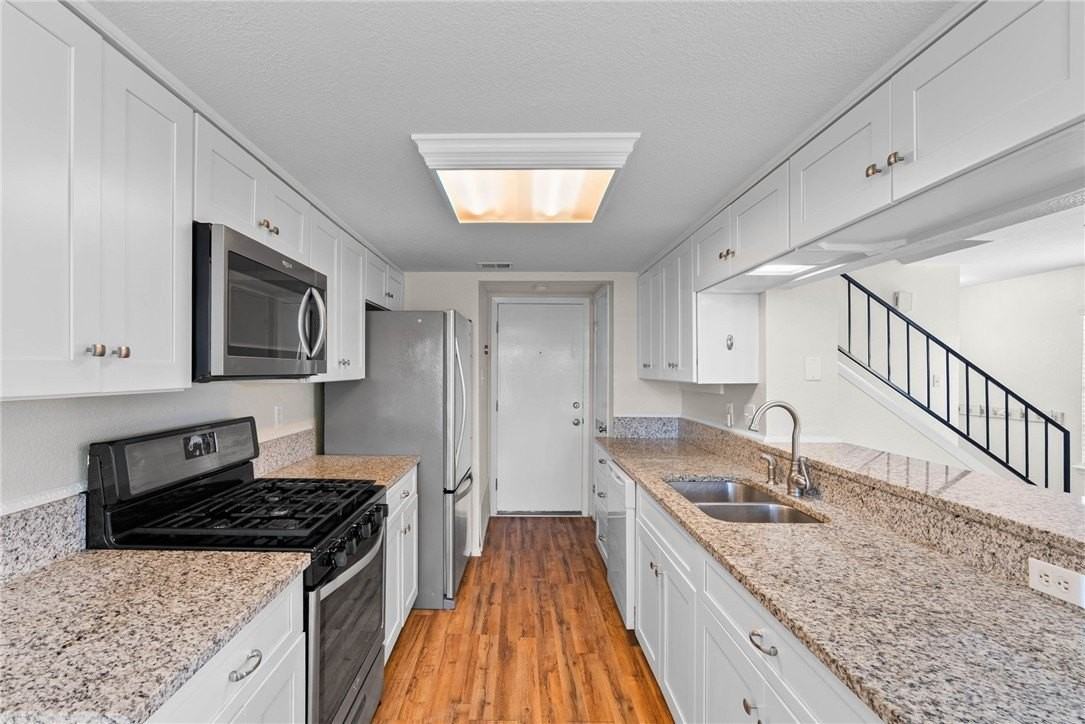 1015 N Allen St #A - Photo 7 of 17