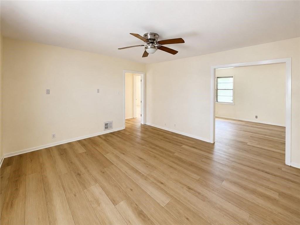 833 Booty St - Photo 7 of 9
