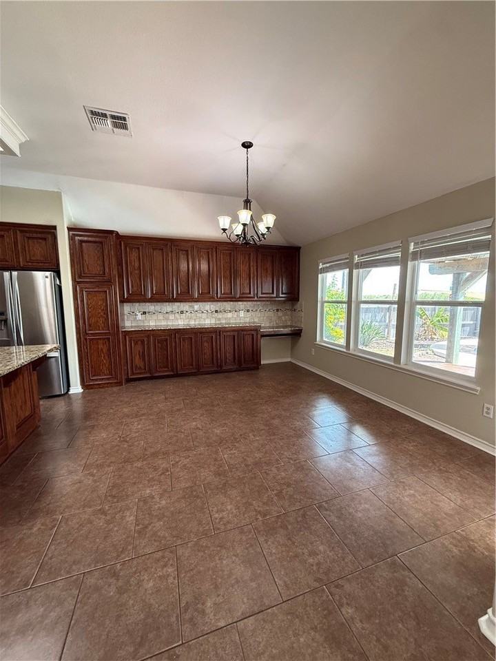 14005 Coquina Bay Ave - Photo 7 of 32